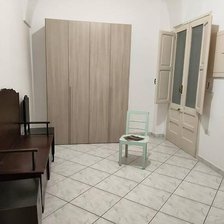Appartamento In Pieno Centro A Lecce Extérieur photo