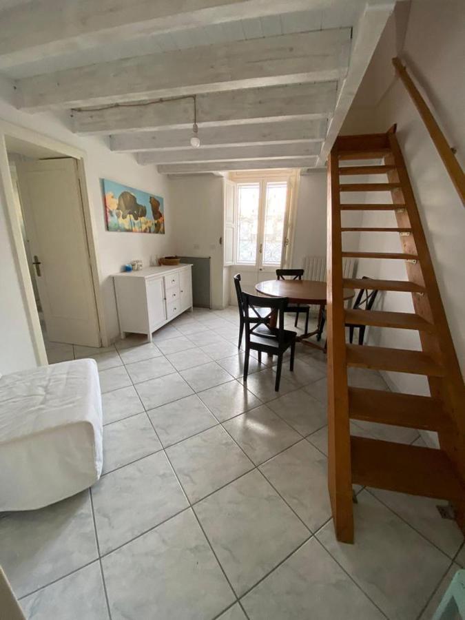 Appartamento In Pieno Centro A Lecce Extérieur photo
